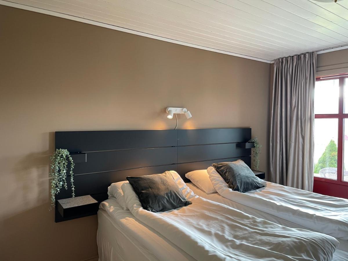 Hoiland Gard Gardshotellet Hjelmeland Exterior photo