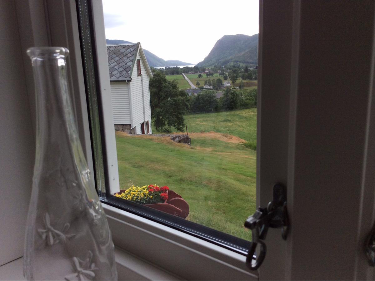Hoiland Gard Gardshotellet Hjelmeland Exterior photo